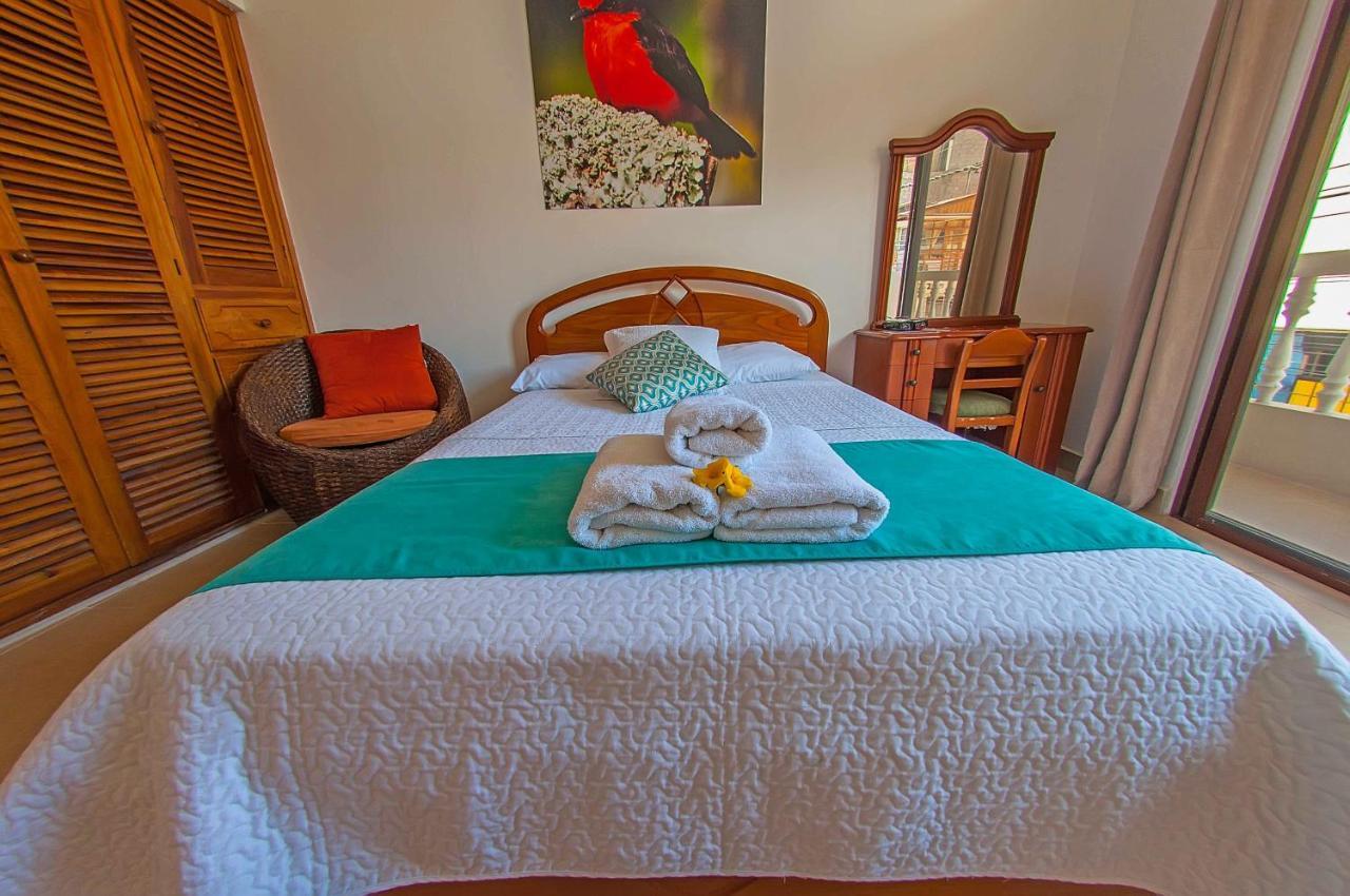 Hostal Costa Del Pacifico Пуэрто-Айора Экстерьер фото