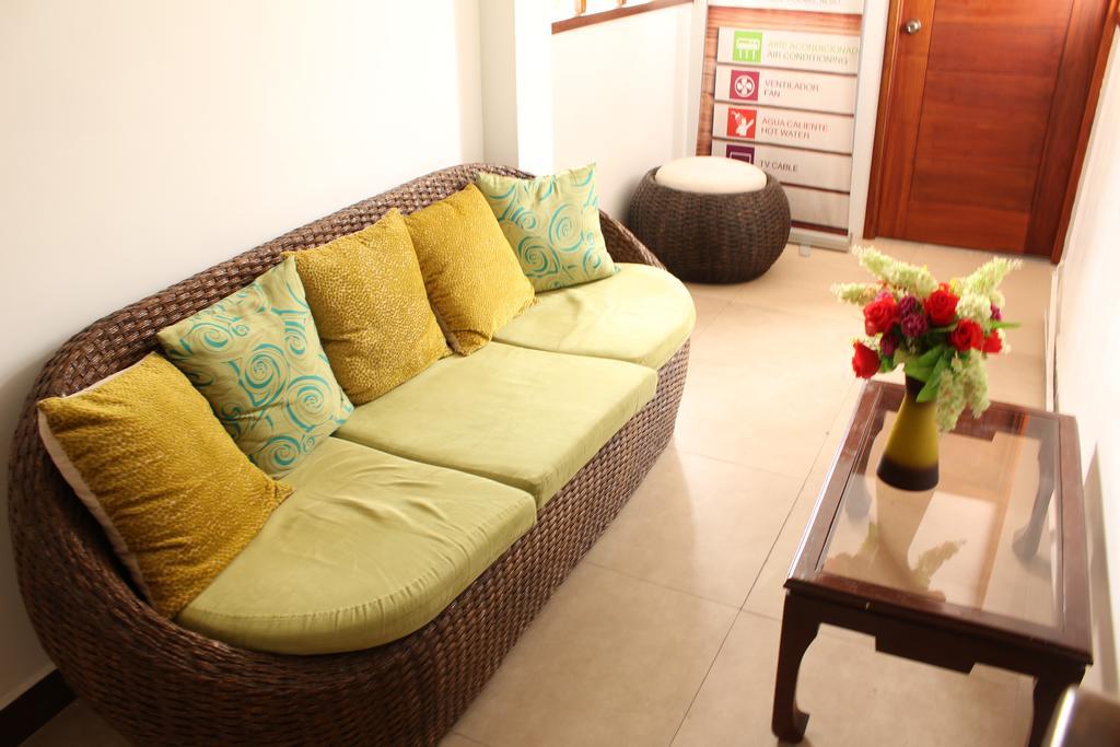 Hostal Costa Del Pacifico Пуэрто-Айора Экстерьер фото