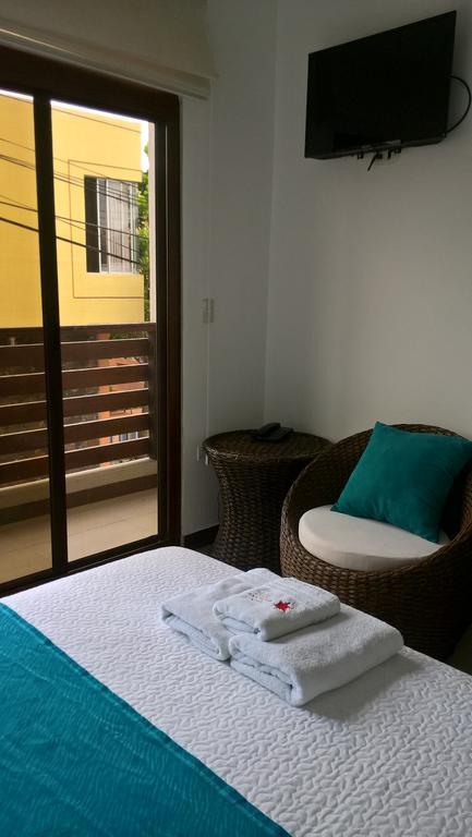 Hostal Costa Del Pacifico Пуэрто-Айора Экстерьер фото