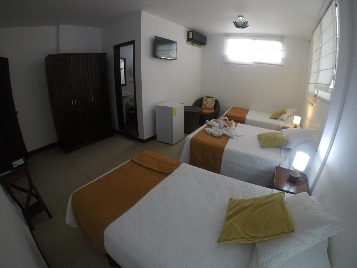 Hostal Costa Del Pacifico Пуэрто-Айора Экстерьер фото