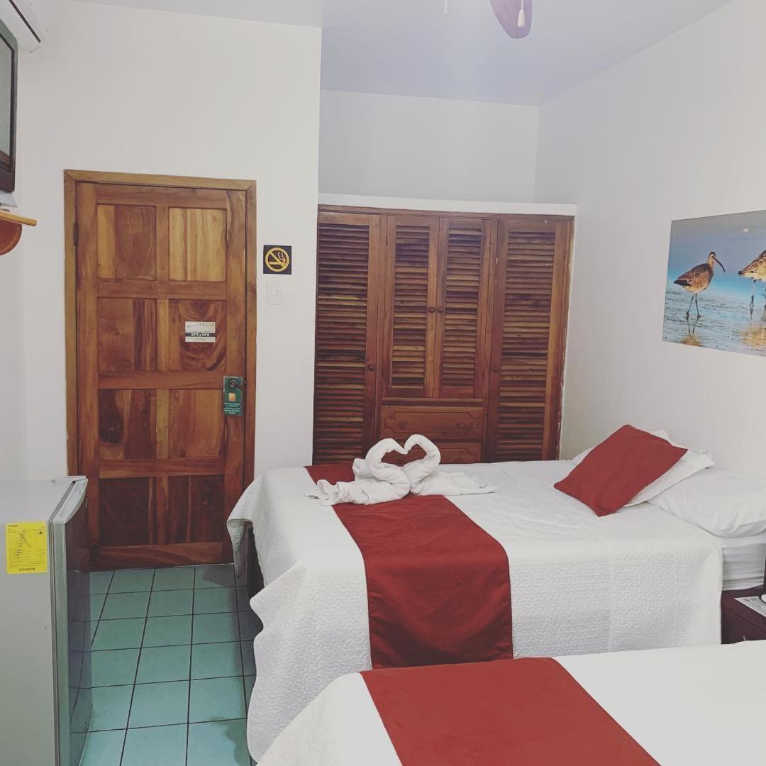 Hostal Costa Del Pacifico Пуэрто-Айора Экстерьер фото