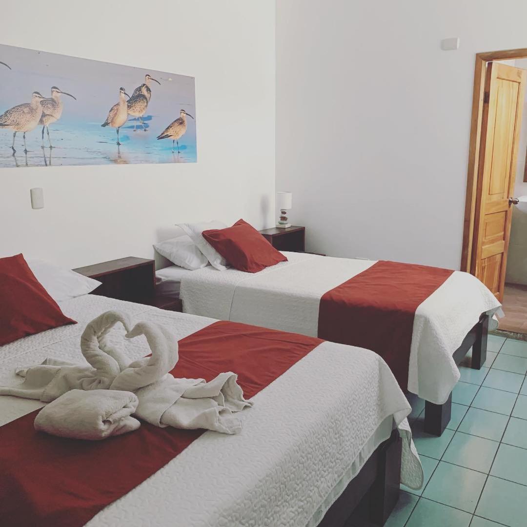 Hostal Costa Del Pacifico Пуэрто-Айора Экстерьер фото